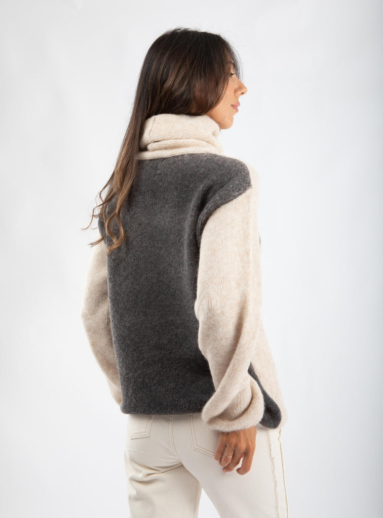 Maglia dolcevita in lana e alpaca con fiori 521SD53020 S2128 ALESSIA SANTI 