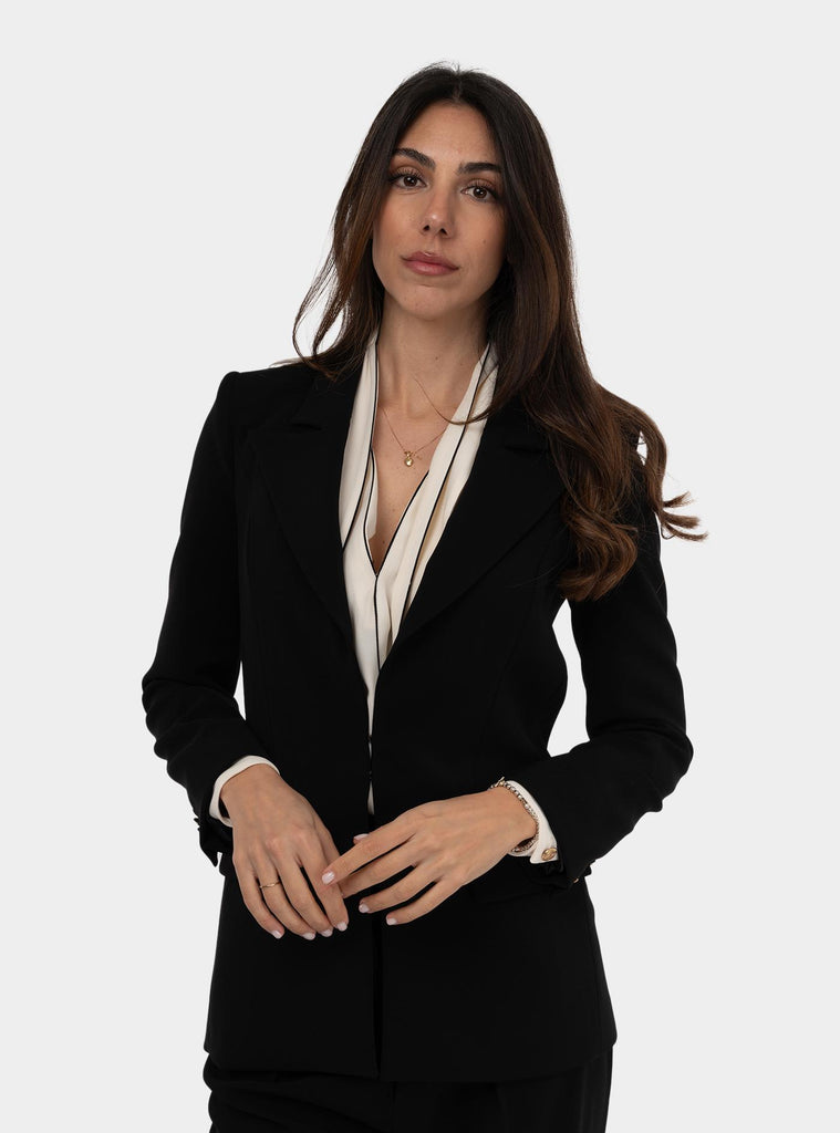 Tailleur in crêpe con decorazione logo Nero TP00351E2 110NERO ELISABETTA FRANCHI 