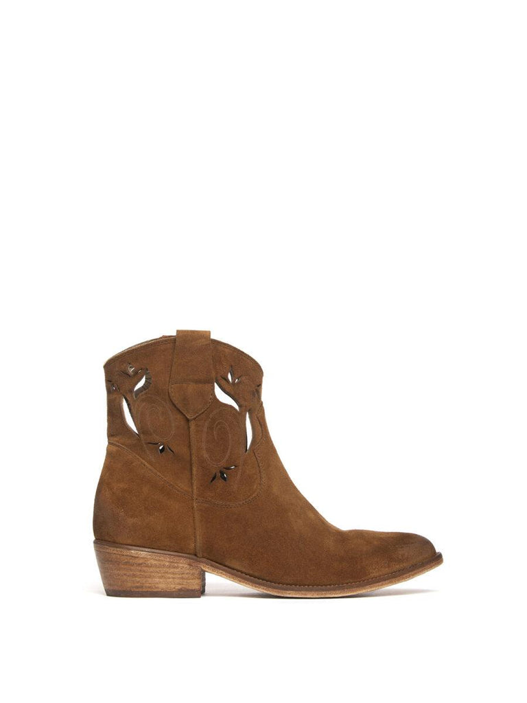 Tronchetti texani in camoscio whiskey 2768 394 CURIOSITE 