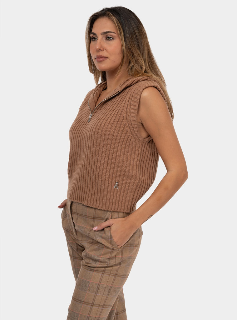immagine-2-patrizia-pepe-gilet-a-coste-con-zip-camel-gilet-donna-2f0065k234-b688camel