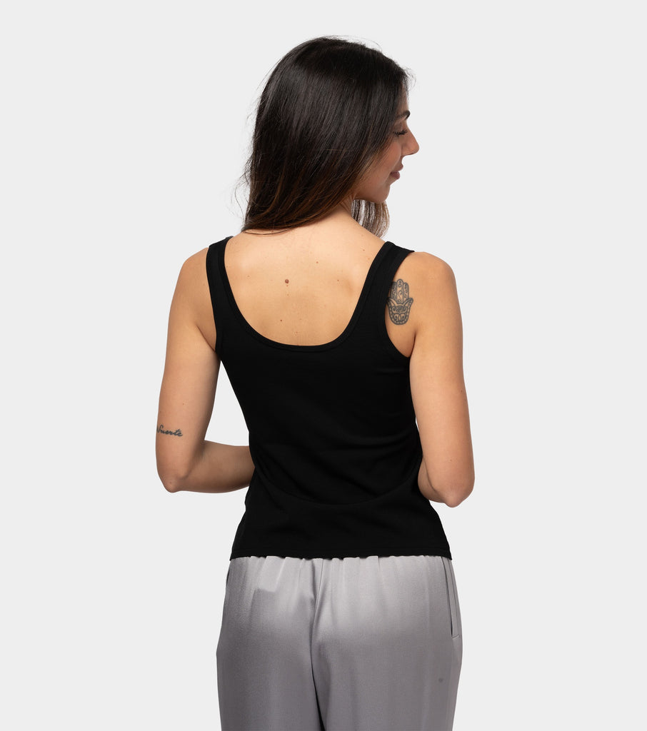 immagine-3-elisabetta-franchi-top-in-rayon-con-logo-nero-canotta-tk20b42e2-110