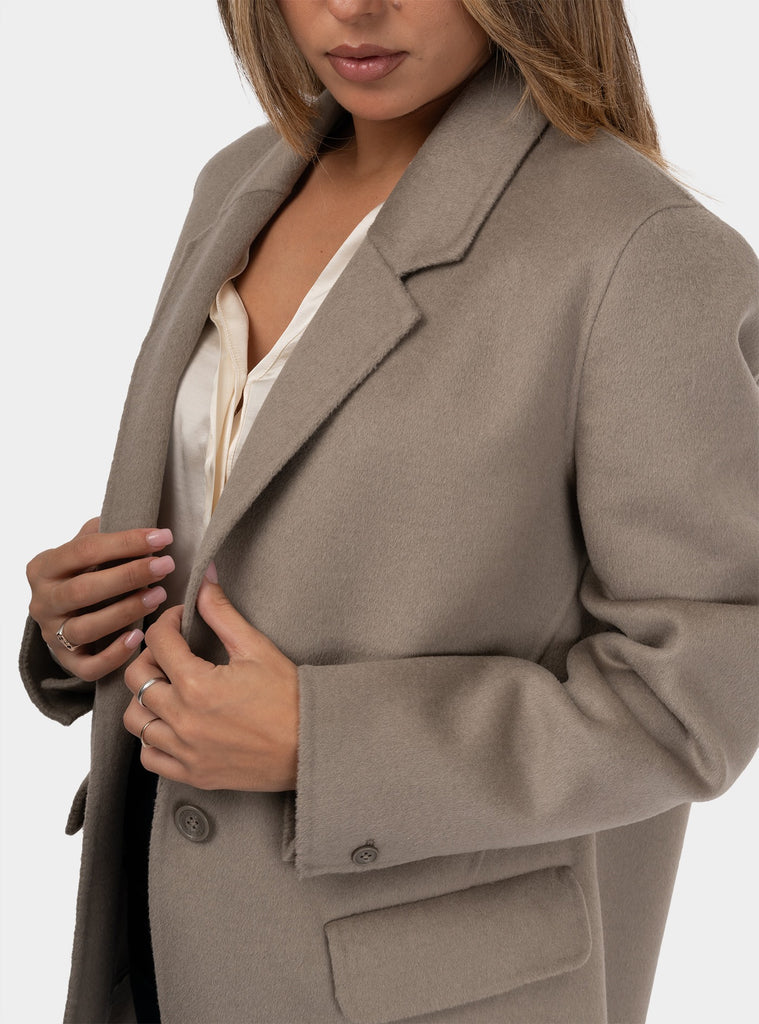 immagine-5-otto-dame-cappotto-corto-cappotto-dg6024-2237stone