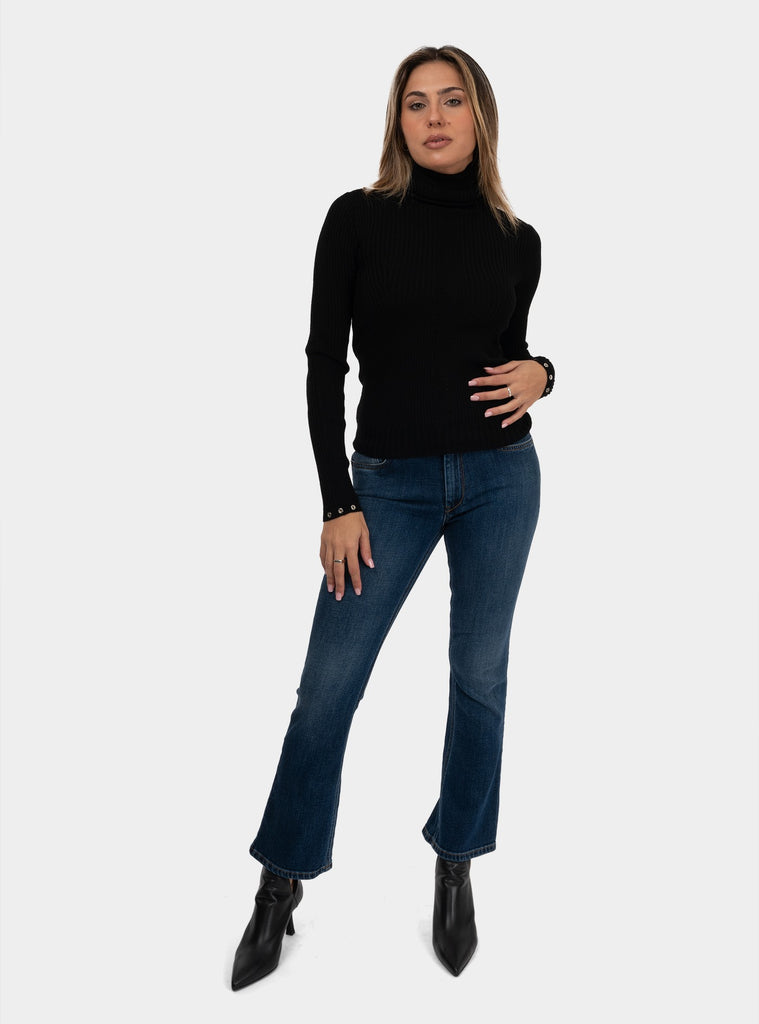 immagine-6-patrizia-pepe-maglia-a-collo-alto-in-lana-essential-nero-maglia-donna-8k0206km36-k103nero