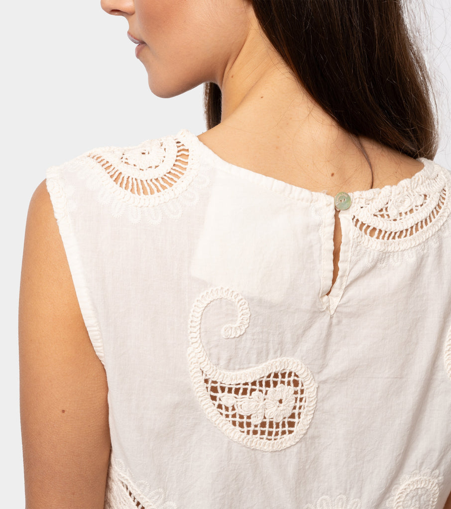 immagine-4-alessia-santi-blusa-con-ricamo-panna-blusa-411sd45017-s2128